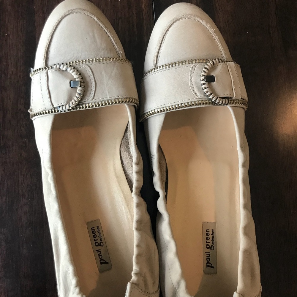 Beautiful Paul Green flats